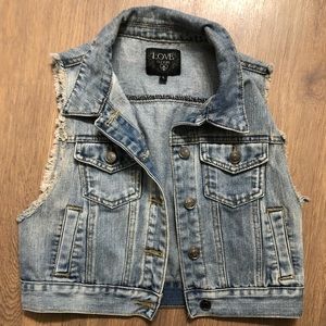 Cropped denim vest